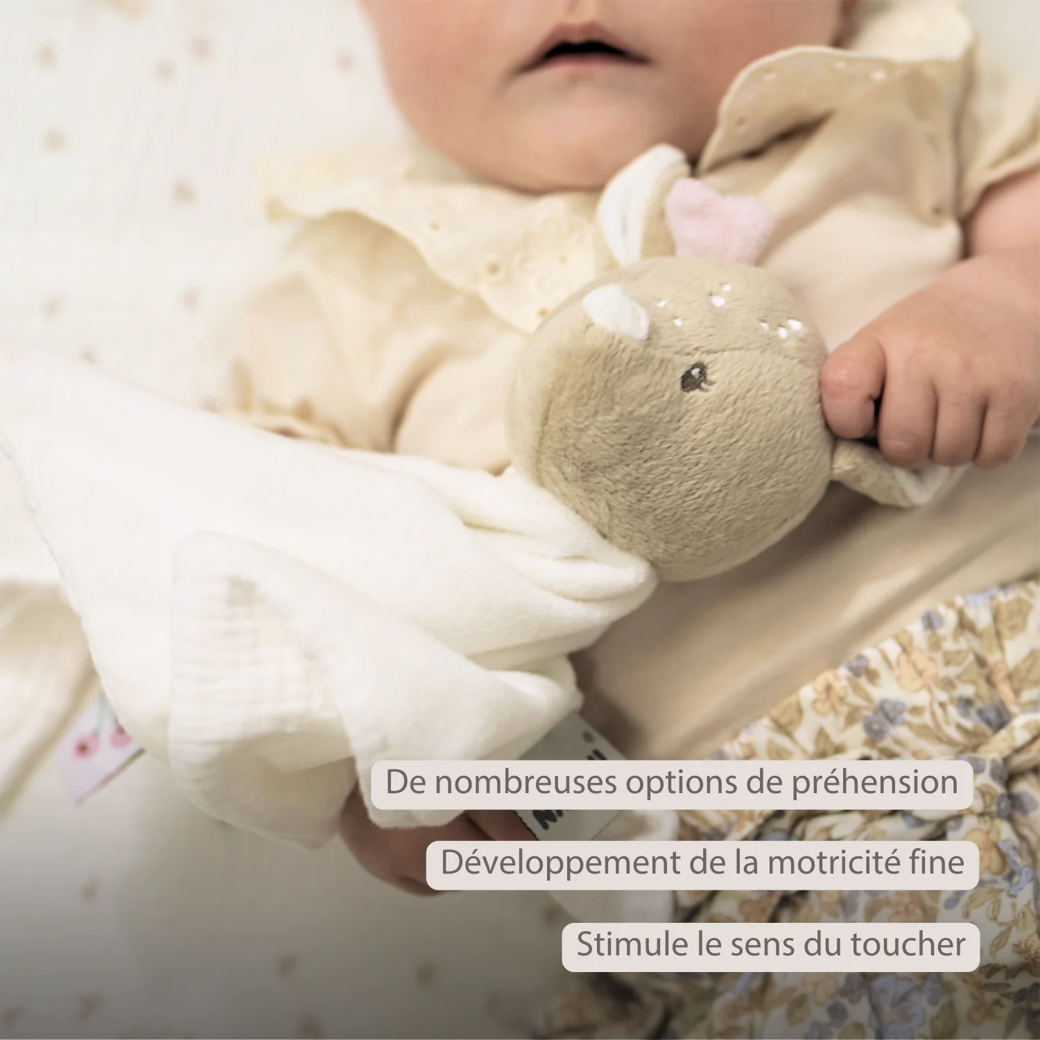 FanFan Baby Cuddly blanket - 27 x 27 cm - Doudou deer - Off White - Image 15