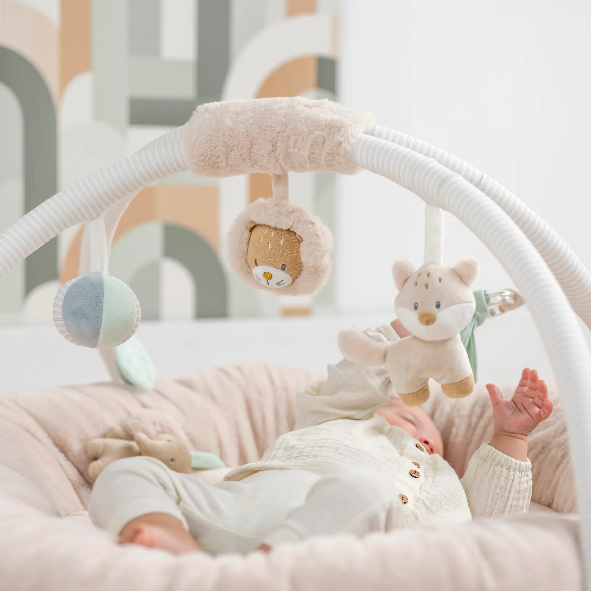 Playmat with Arch FLO, ERNEST & OLI - Image 3